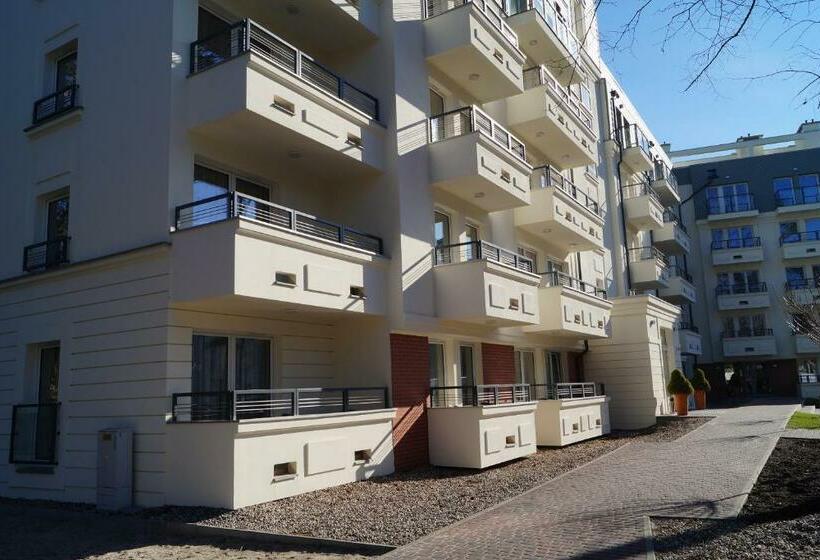 استودیوی استاندارد, Osiedle Cesarskie Apartamenty   Parking   Apartamenty Bryza