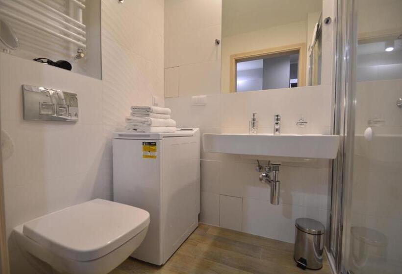 استودیوی استاندارد, Osiedle Cesarskie Apartamenty   Parking   Apartamenty Bryza