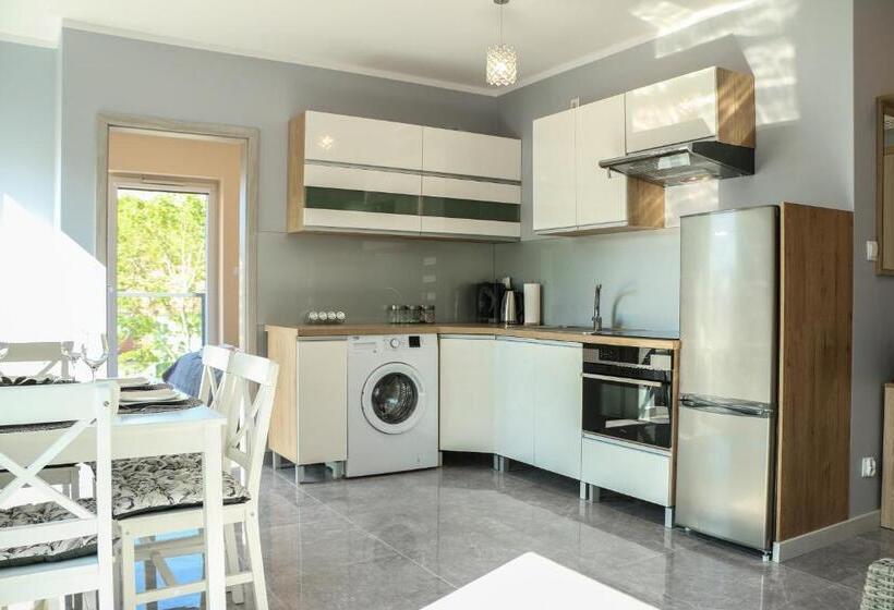 آپارتمان 2 خوابه, Osiedle Cesarskie Apartamenty   Parking   Apartamenty Bryza