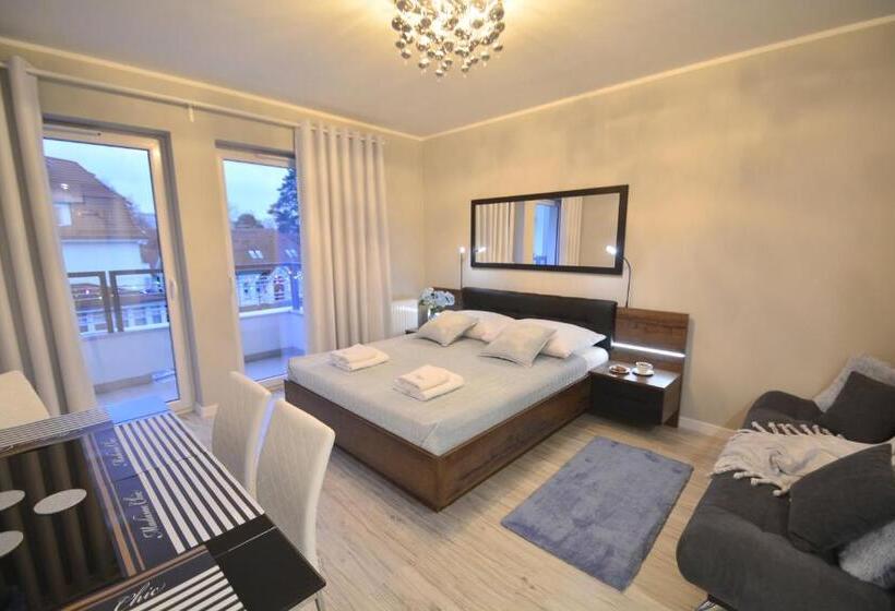 استودیوی استاندارد, Osiedle Cesarskie Apartamenty   Parking   Apartamenty Bryza