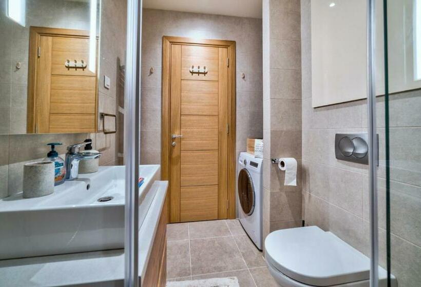 سوییت, Luxury Kalman Centar Apartman