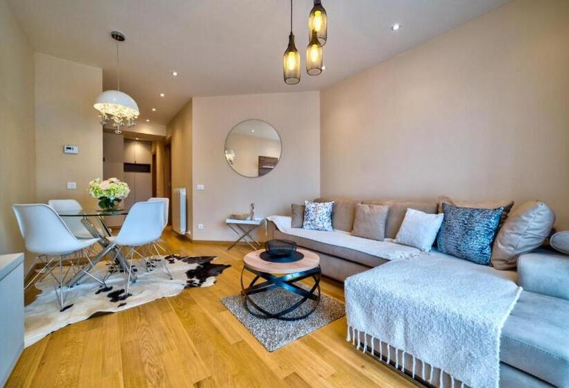 سوییت, Luxury Kalman Centar Apartman