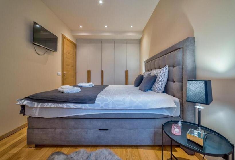 سوییت, Luxury Kalman Centar Apartman