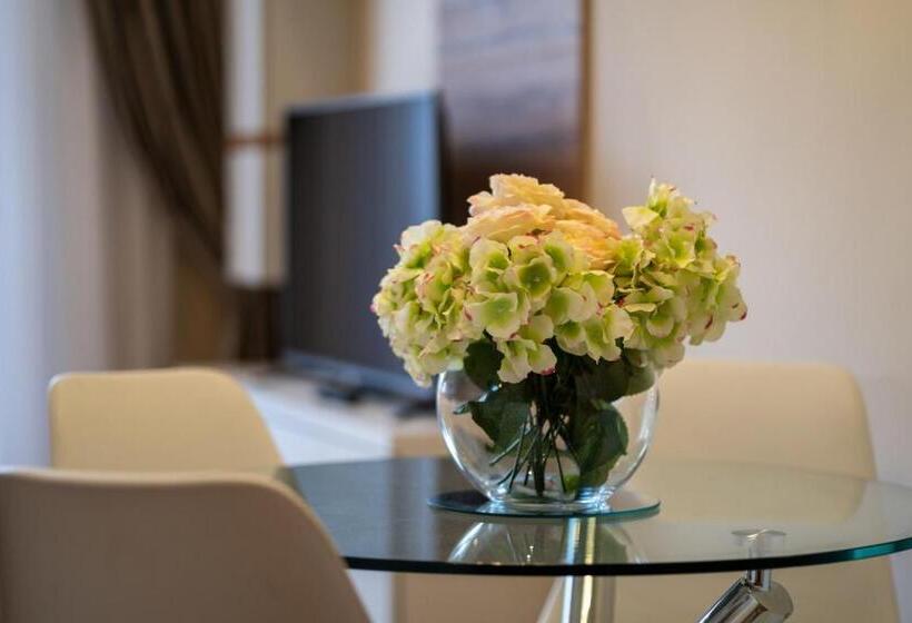 سوییت, Luxury Kalman Centar Apartman
