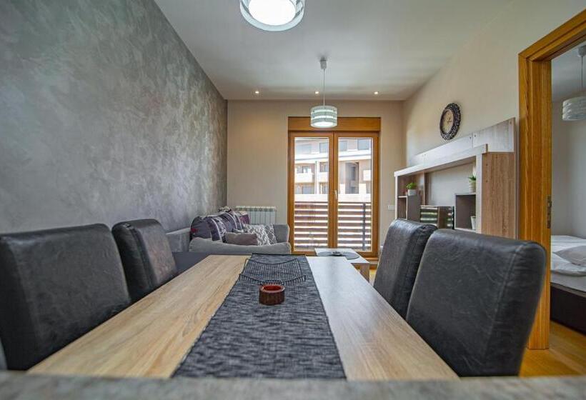 آپارتمان 1 خوابه با تراس, Luxury Kalman Centar Apartman