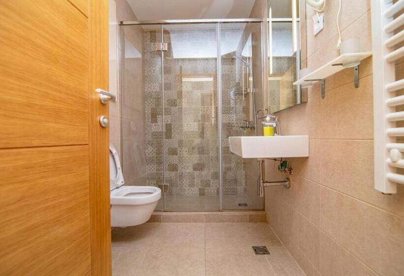 آپارتمان 1 خوابه با چشم‌انداز, Luxury Kalman Centar Apartman