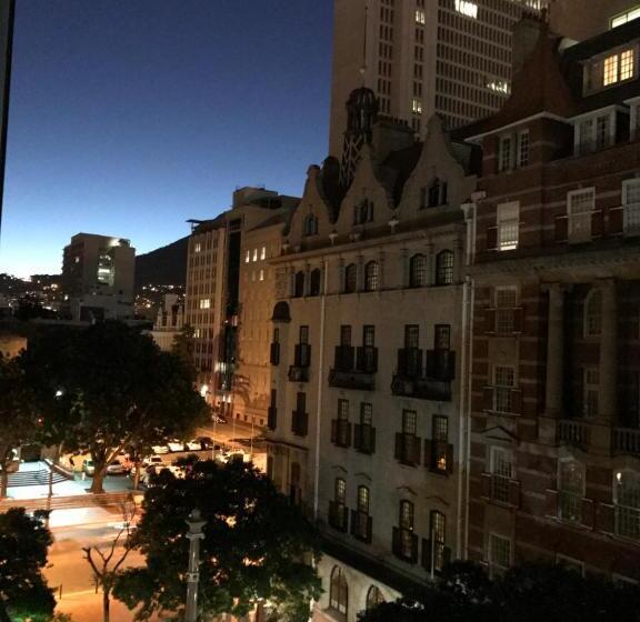 سوییت سوپریور, Taj Hotelapart, Taj Hotel Cape Town