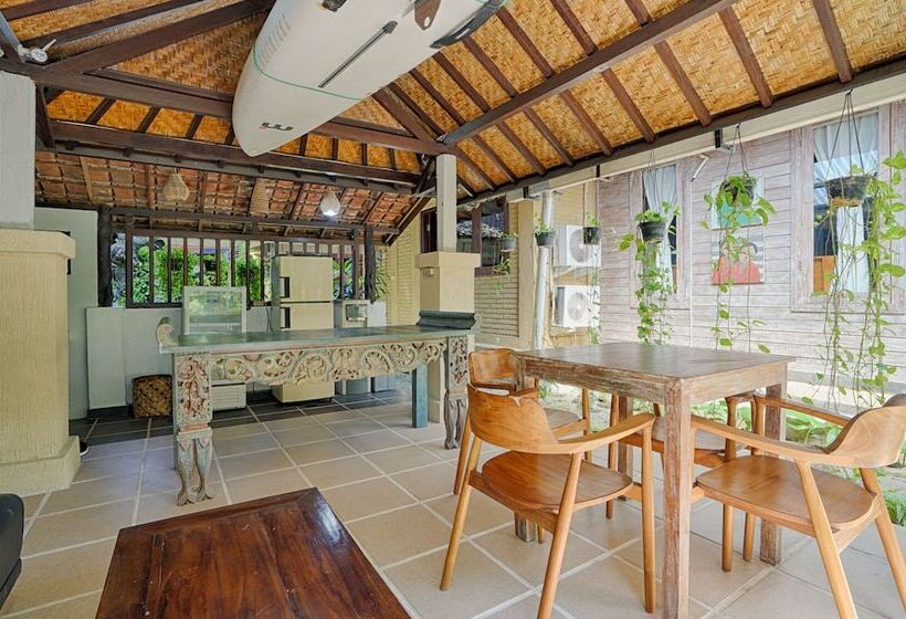 اتاق لوکس با چشم‌انداز باغ, Katang   Katang Guest House