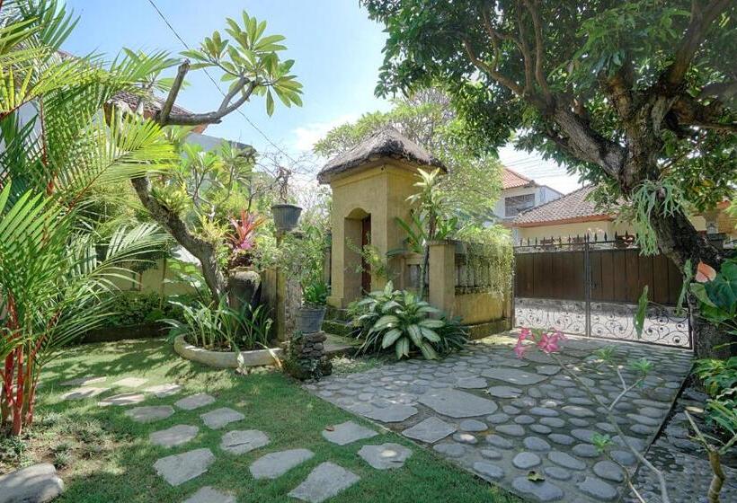 اتاق لوکس با چشم‌انداز, Katang   Katang Guest House