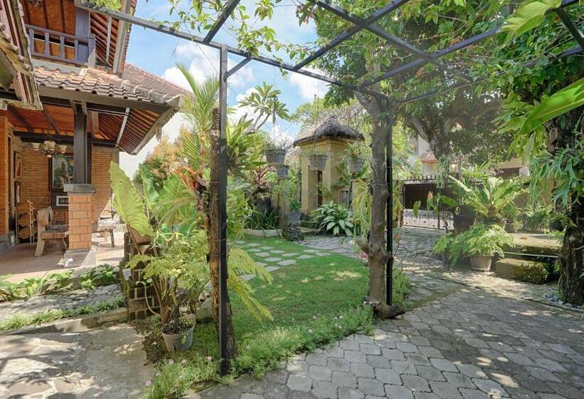 اتاق لوکس با چشم‌انداز باغ, Katang   Katang Guest House