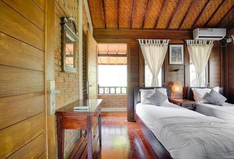 اتاق لوکس با تراس, Katang   Katang Guest House