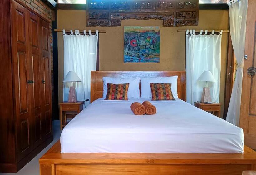 اتاق لوکس با بالکن, Katang   Katang Guest House