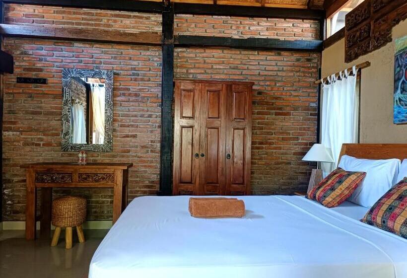 اتاق لوکس با بالکن, Katang   Katang Guest House