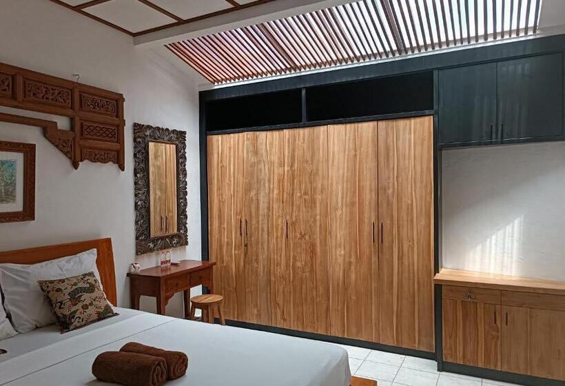 اتاق لوکس, Katang   Katang Guest House