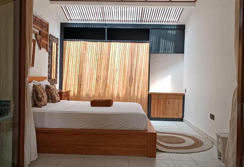 اتاق لوکس, Katang   Katang Guest House