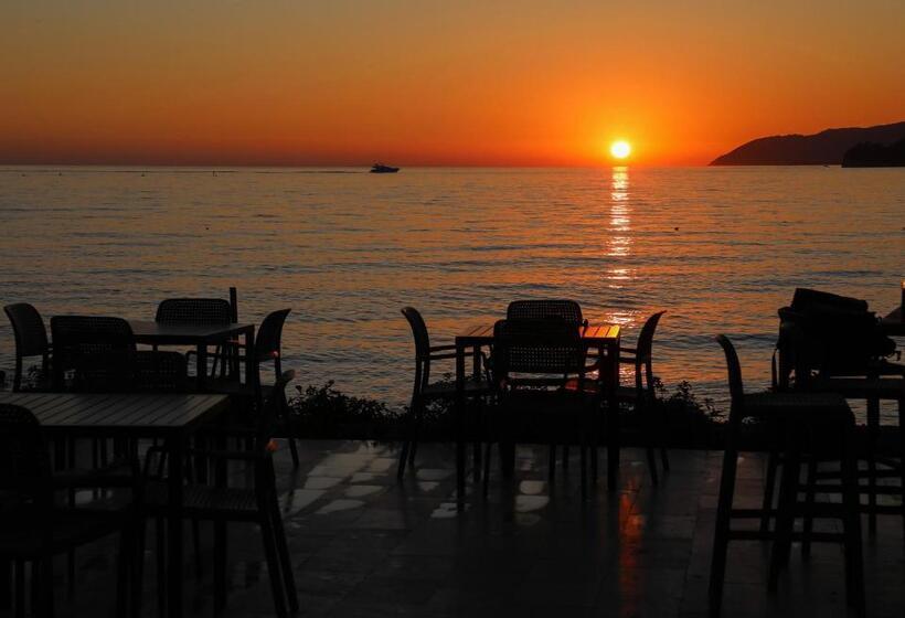 اتاق لوکس با چشم‌انداز دریا, Oniro In Sea & Sun Adults Only