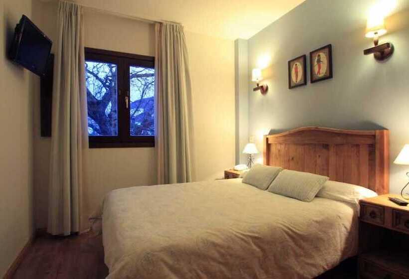 آپارتمان 2 خوابه, Aparthotel Sarrato