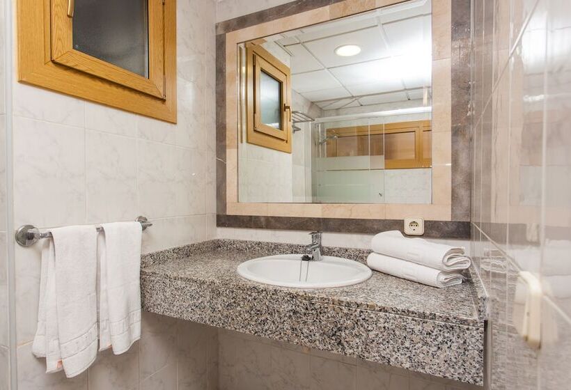 آپارتمان اکونومی 1 خوابه, Apartamentos Benhur