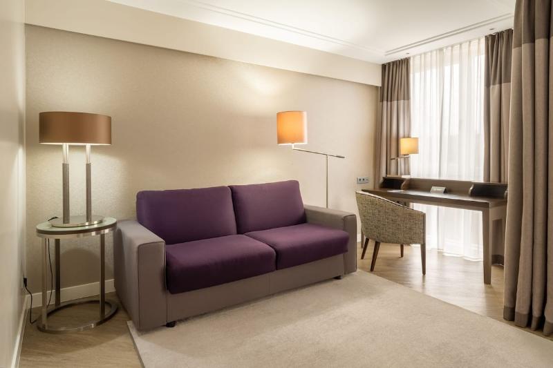 סטודיו סופריור, Apartamentos Castaví