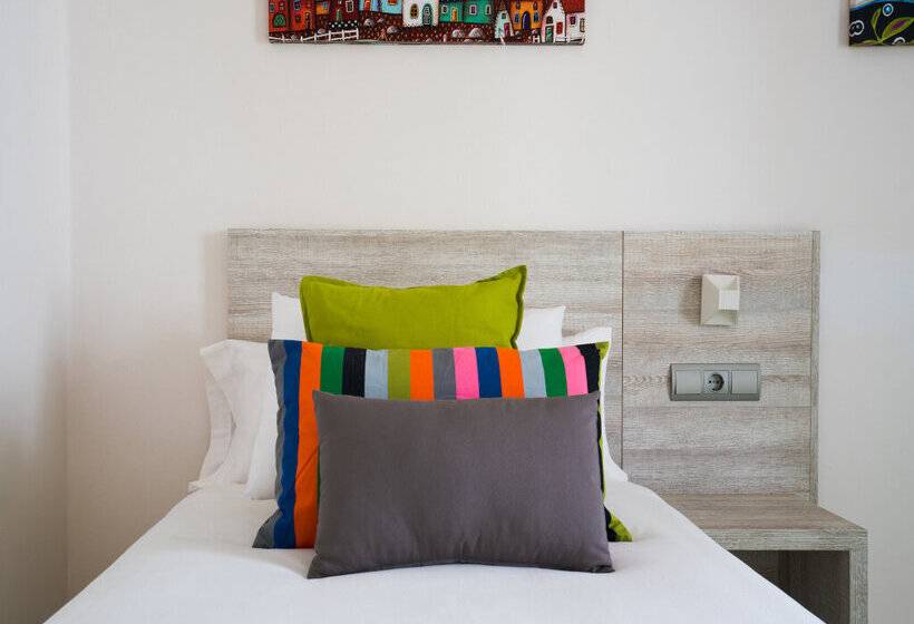 سوئیت 2 خوابه, Apartamentos Galeon Playa