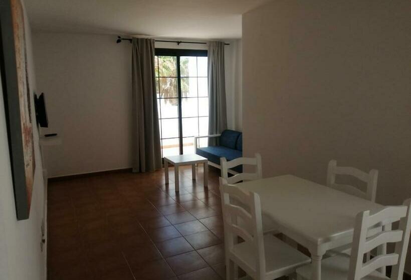 2 Bedroom Apartment, Apartamentos Tabaiba