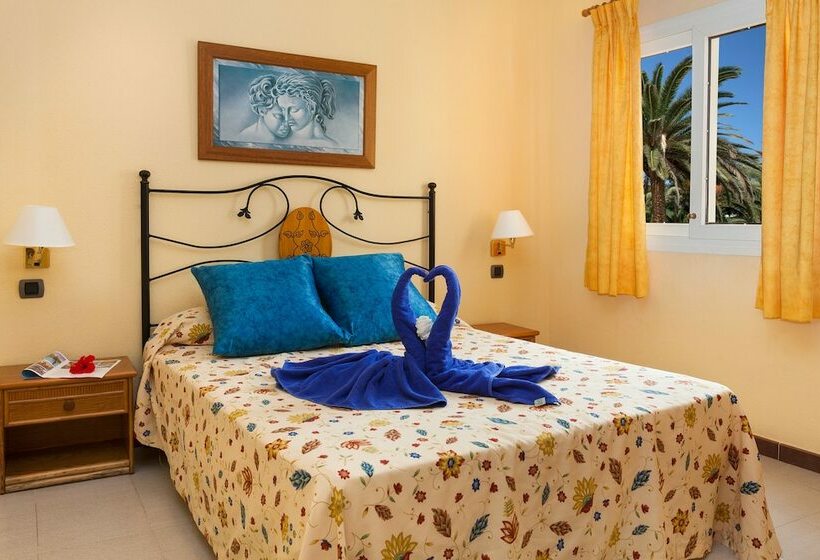 2 Bedroom Apartment, Caleta Dorada