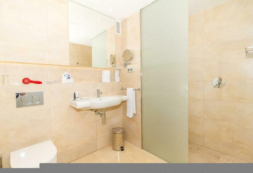 Полулюкс, Zafiro Alzinar Mar- Adults Only