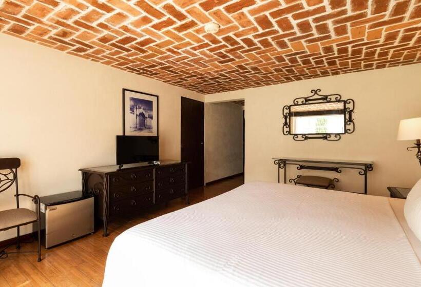 Habitación Deluxe Cama King, Es Villa Mercedes San Cristobal