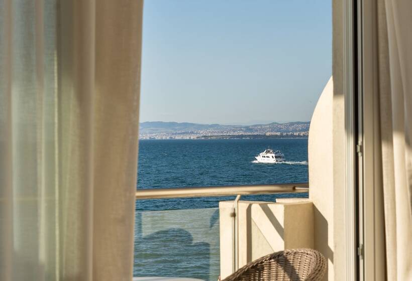 Standard Room Sea View, Golden Star City Resort