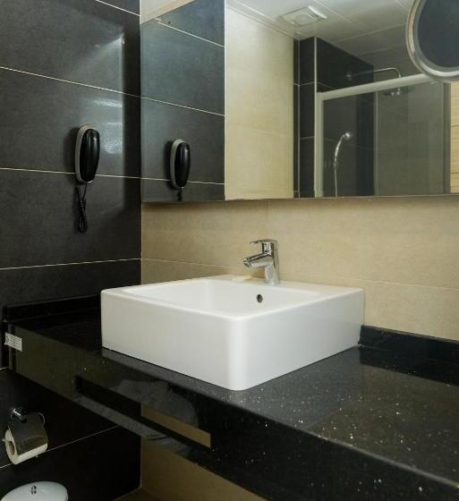 اتاق اساندارد با چشم‌انداز جانبی به دریا, Kaila Beach Hotel   All Inclusive