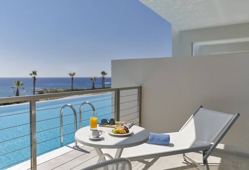 Executive Family Room, Rodos Princess Beach