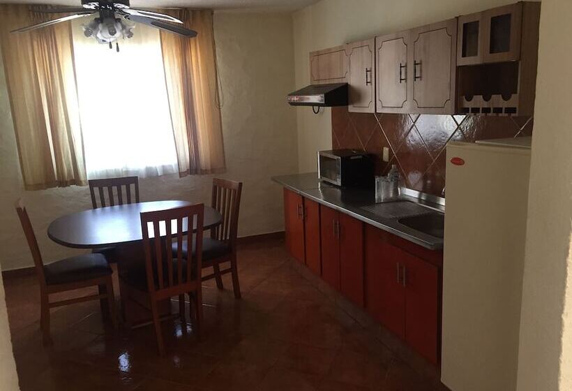 חדר משפחתי, & Suites Villa Del Sol
