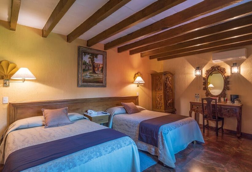 اتاق استاندارد با 2 تخت دوبل, Villa San Jose Hotel & Suites
