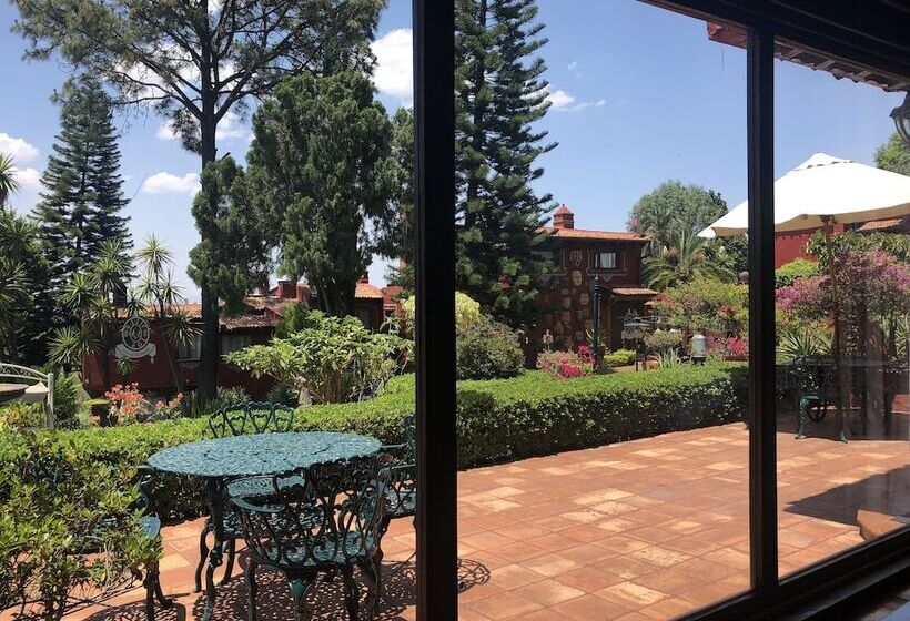 اتاق استاندارد با 2 تخت دوبل, Villa San Jose Hotel & Suites