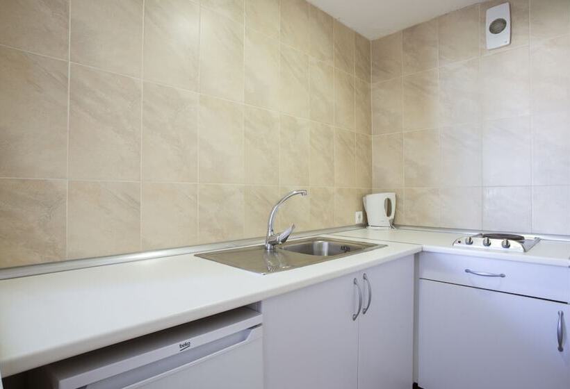 テラスつきの２ベッドルームアパートメント, Magalluf Playa Apartments - Adults Only