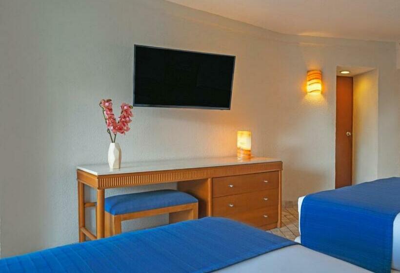 Royal Room, Park Royal Beach Acapulco  All Inclusive