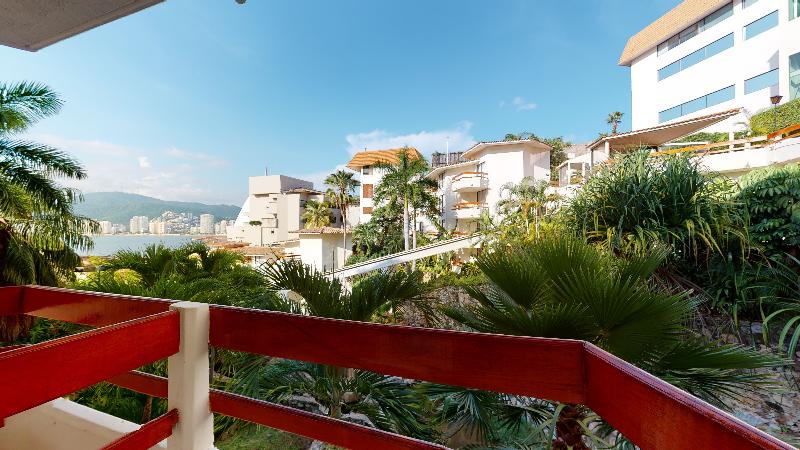 Standard Room Garden View, Park Royal Beach Acapulco  All Inclusive