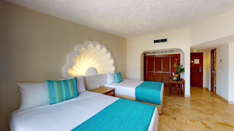 اتاق استاندارد با چشم‌انداز استخر, Park Royal Beach Acapulco  All Inclusive