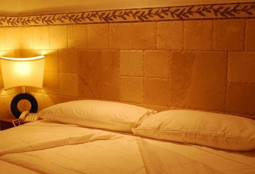 استودیوی لوکس, Aparthotel Maracaibo