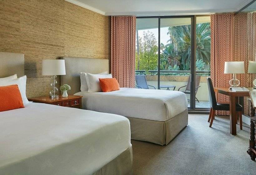 اتاق لوکس با چشم‌انداز دریا, Fairmont Miramar Hotel & Bungalows