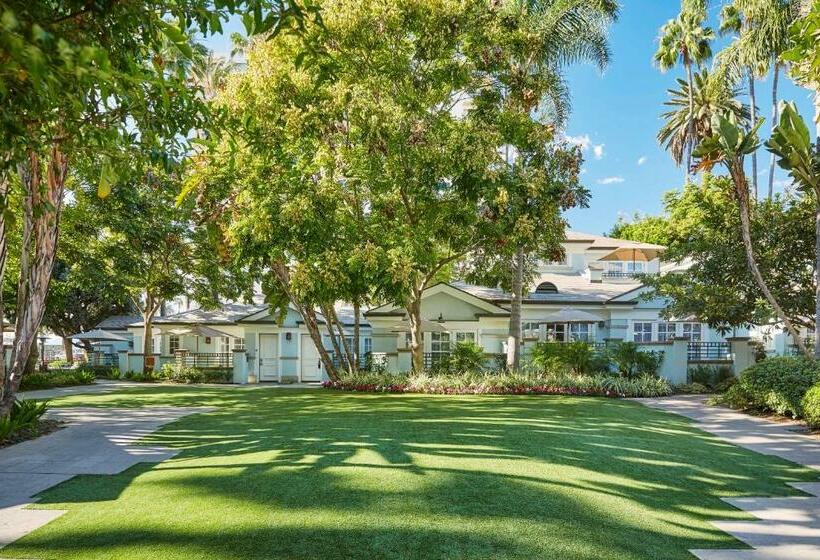 Standard Bungalow, Fairmont Miramar  And Bungalows