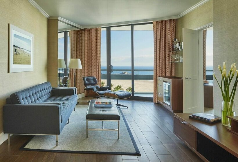 Suite, Fairmont Miramar  And Bungalows