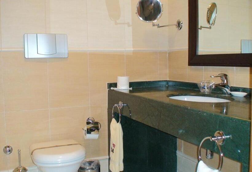 اتاق استاندارد سه نفره, Club Boran Mare Beach   All Inclusive