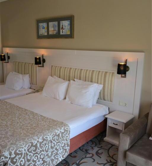 اتاق استاندارد سه نفره, Club Boran Mare Beach   All Inclusive