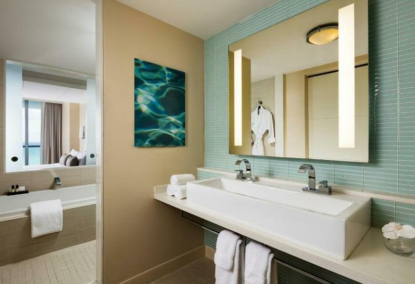 Junior Suite met Uitzicht op Zee, Eden Roc Miami Beach