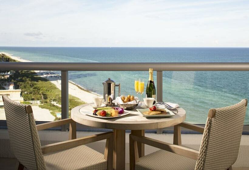 سوییت جونیور با چشم‌انداز دریا, Eden Roc Miami Beach