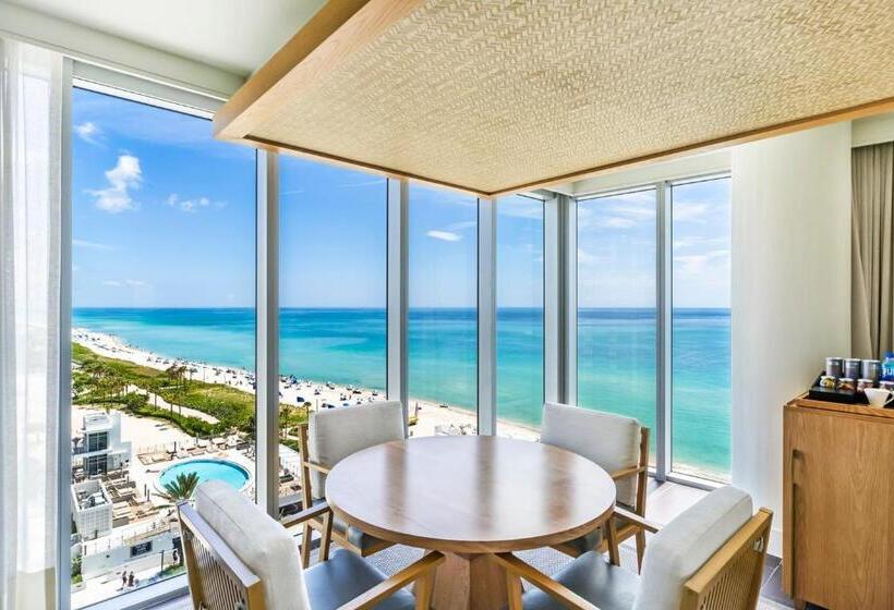 جناح سرير كينج, Eden Roc Miami Beach