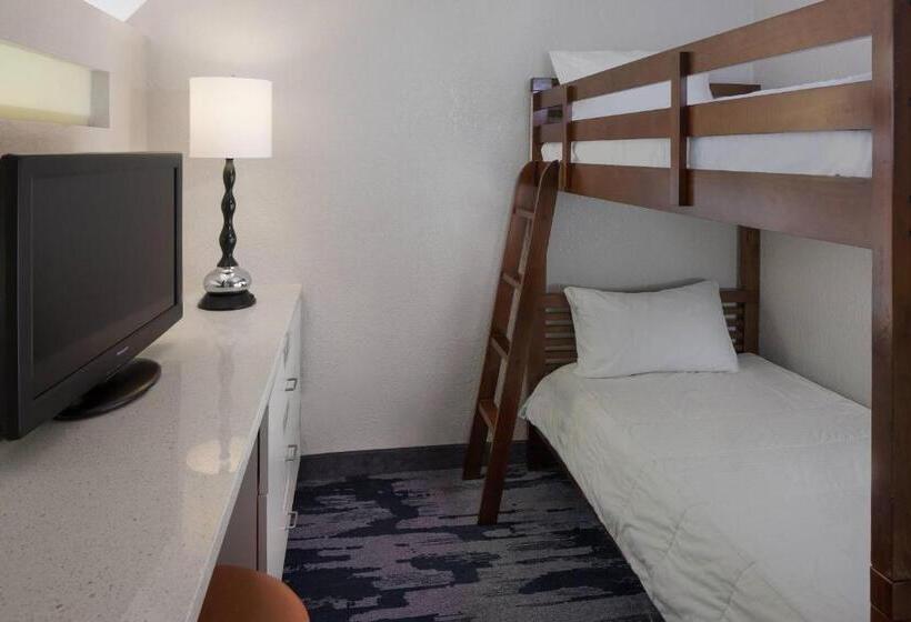 Suite Cama King, Fairfield Inn & Suites By Marriott Orlando Lake Buena Vista