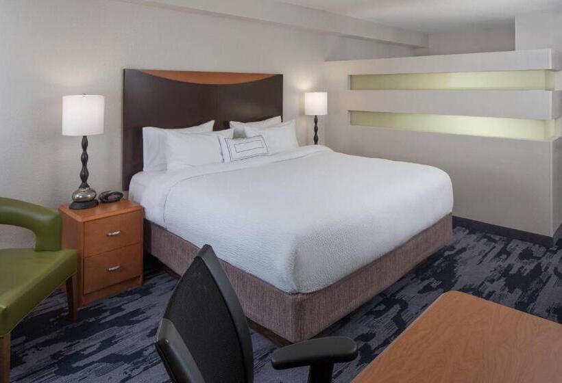 Suite Cama King, Fairfield Inn & Suites By Marriott Orlando Lake Buena Vista