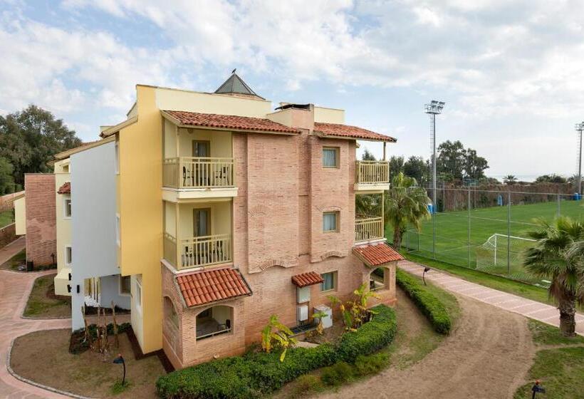 اتاق خانوادگی, Limak Arcadia Sport Resort Belek
